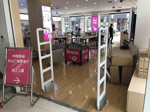  浙江嘉興中國移動(dòng)手機(jī)商店防盜工程案例