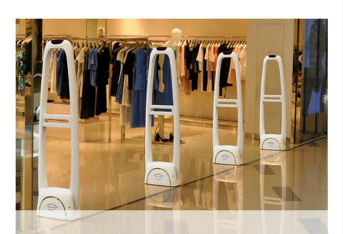 必看！常見服裝店防盜門干擾的因素有哪些？[博航]