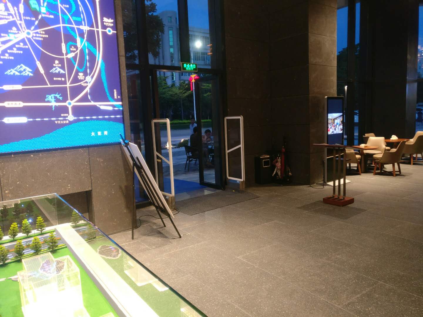 学校图书馆防盗感应门 学校图书馆防盗感应门