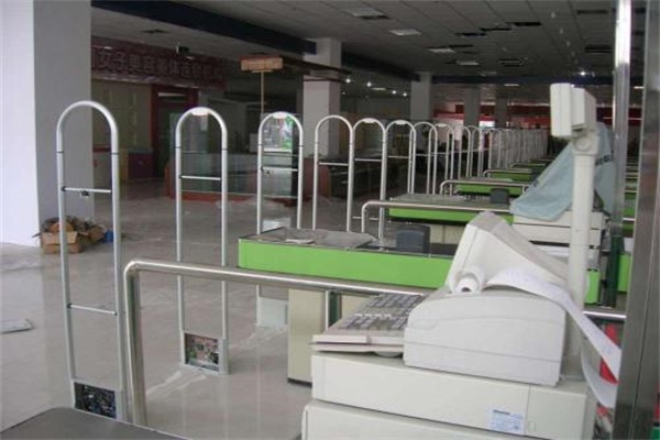 超市防盗门有辐射吗?