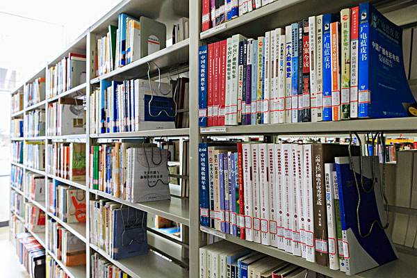 图书馆防盗门有辐射吗