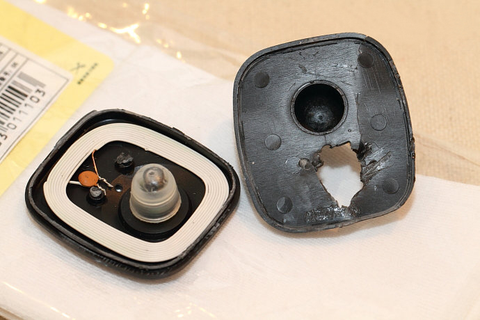 服装防盗扣怎么取下来